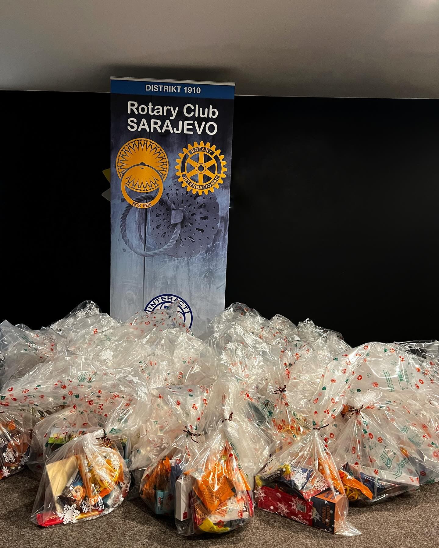 Novogodišnji paketići sa Montessori materijalima - pregled slike 2